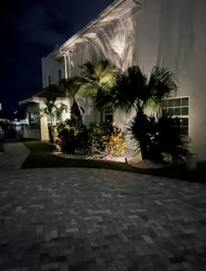 Expert electrician providing circuit breaker repair in Port St. Lucie, FL - Stott Brothers Electric