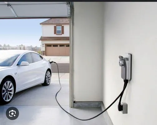 Straight Electrical Logo