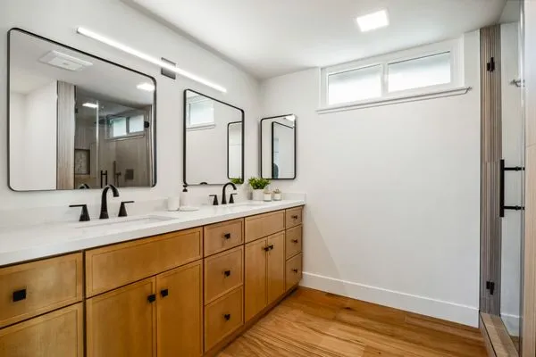 Straight Line Electric