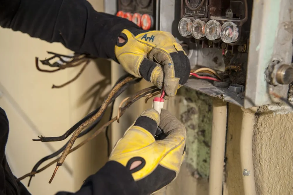 Slide of Streamline Electric