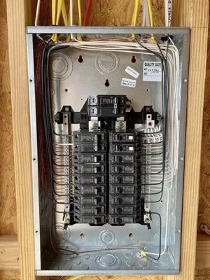 Streamline Electrical Repair Logo