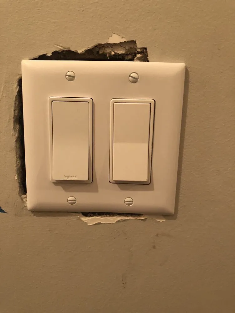 Slide of Strong Line Electric LLC