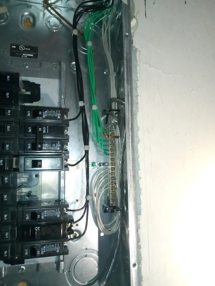 Certified outlet and switch repair experts serving North Street, MI - Strong's Handyman