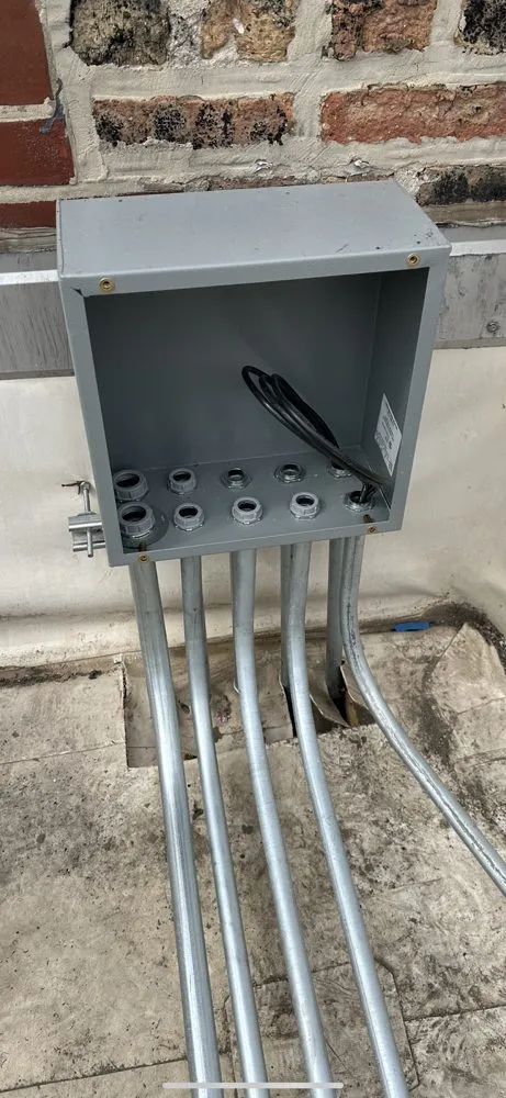 Slide of Sttrango Electric