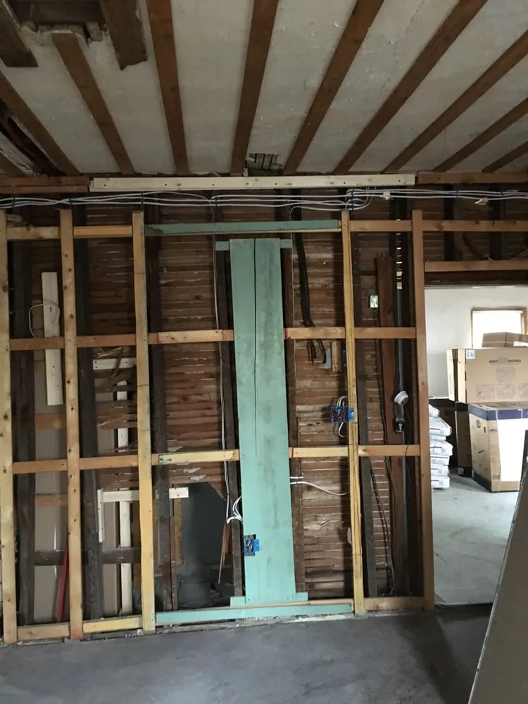 Slide of Stuart Brown Electrician