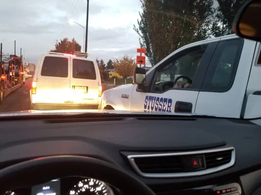 Stusser Electric Supply Kent Logo