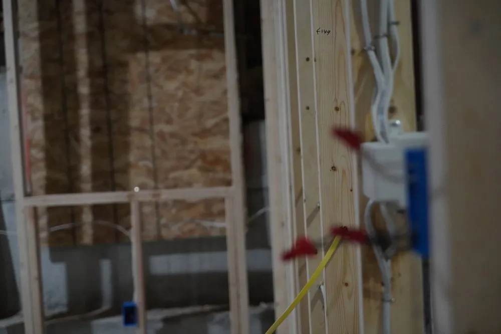 Slide of Stylin Electric