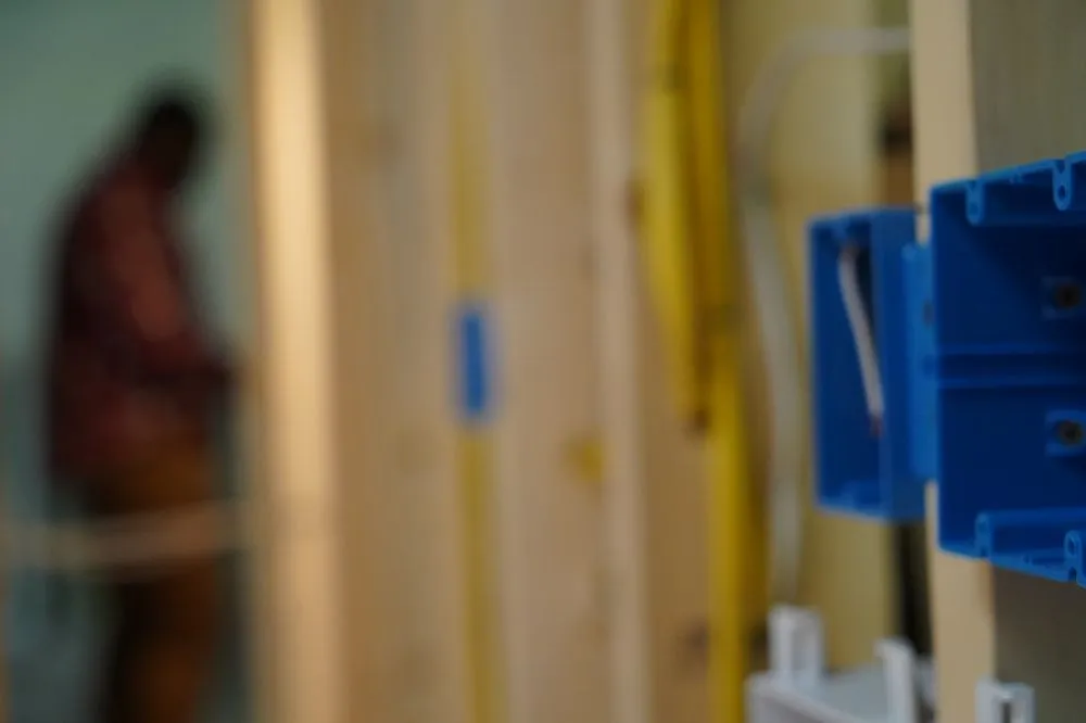 Slide of Stylin Electric