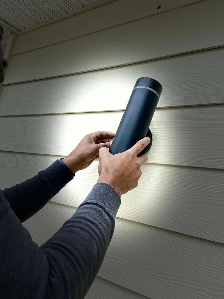 Slide of Suarelectric