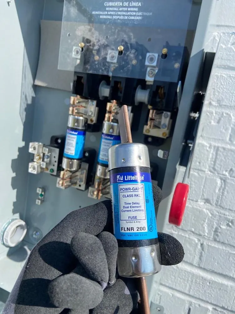 Slide of Suarelectric