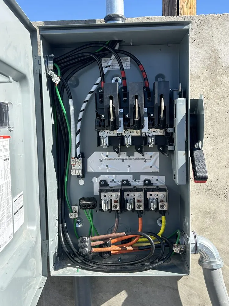 Slide of Suave Electrical Services