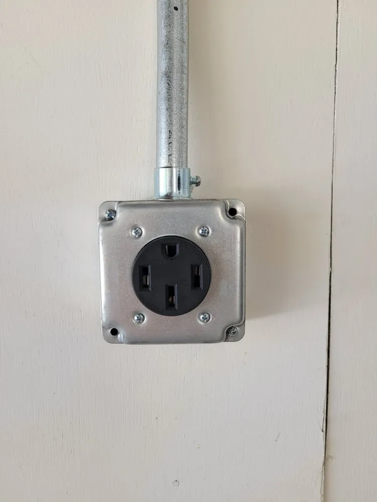 Slide of SuengLEE electric