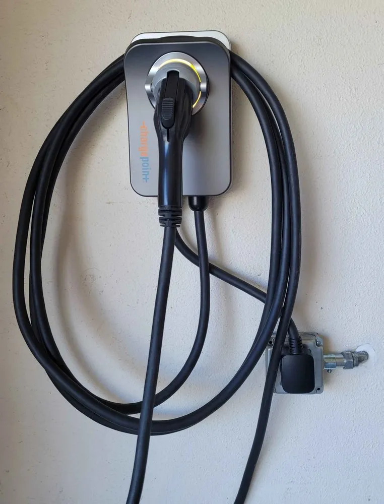 Affordable circuit breaker repair in ,  by SuengLEE electric