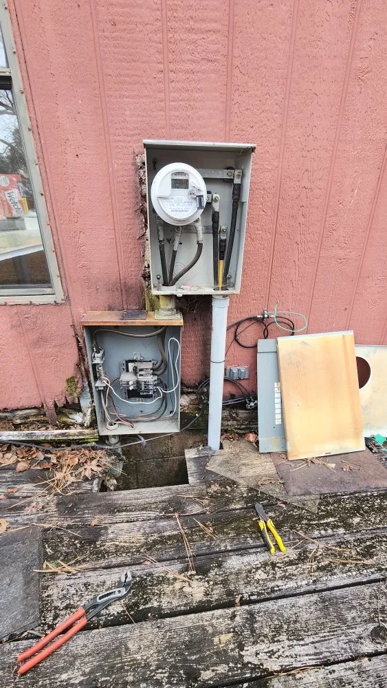 Certified circuit breaker repair in ,  by Suffolk Electrical