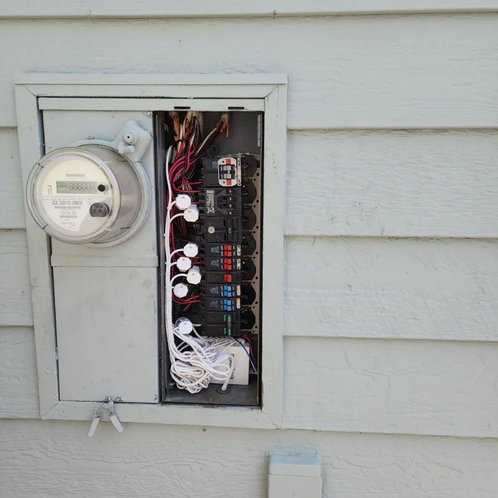 Slide of Summit Electrical Services