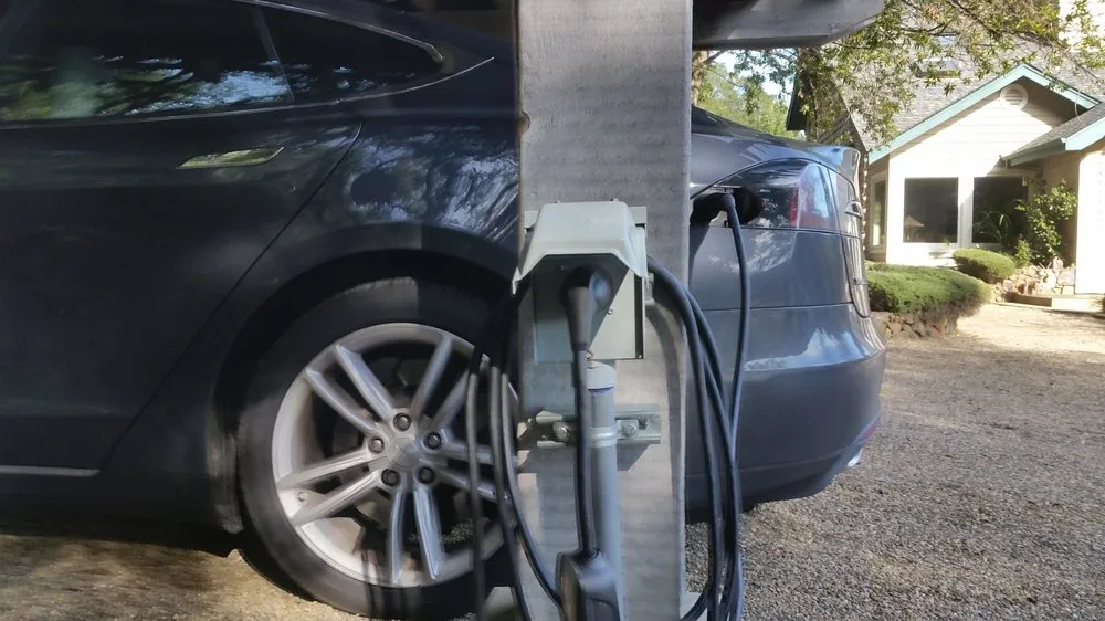 Slide of Sun Solar Electric