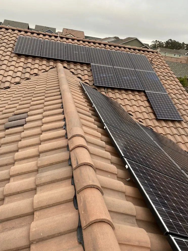 Slide of SunAmp Electric