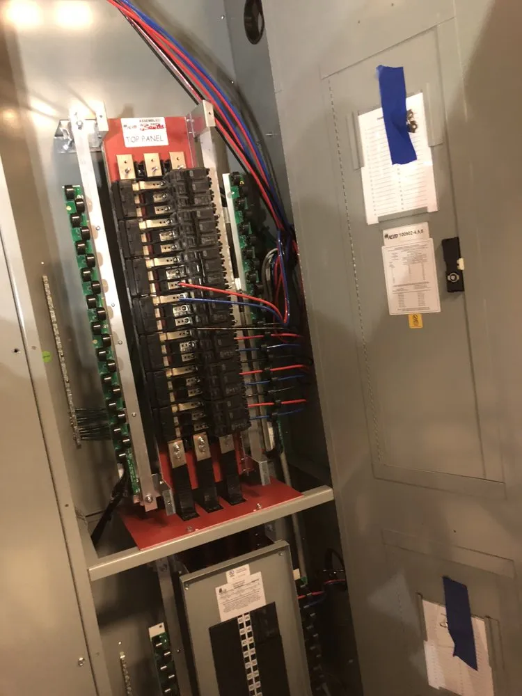 Slide of SunAmp Electric