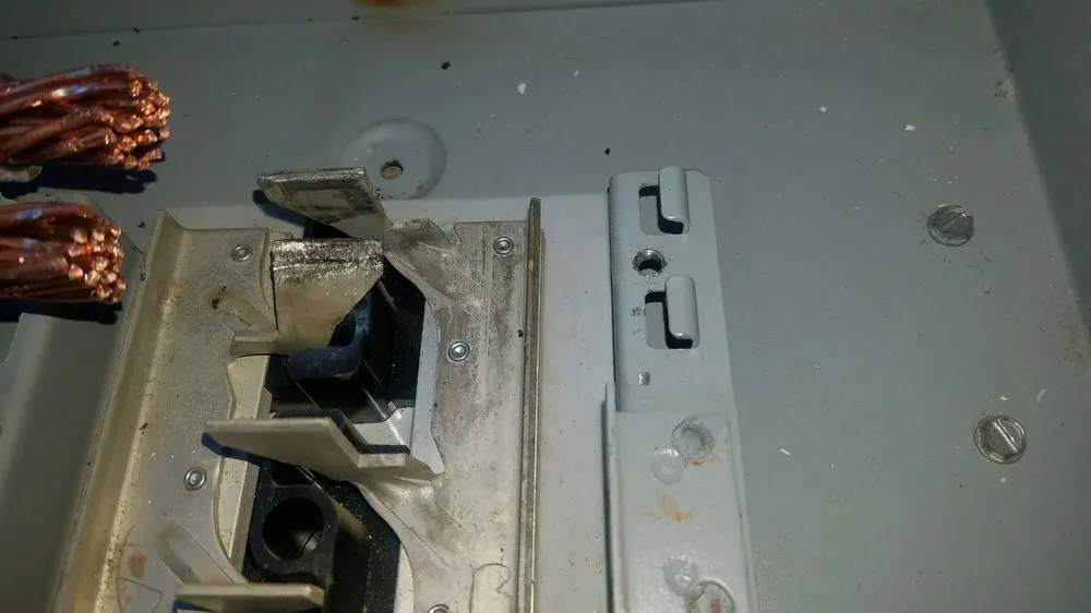 Professional outlet and switch repair experts serving Phoenix, AZ - Sunbelt Electric