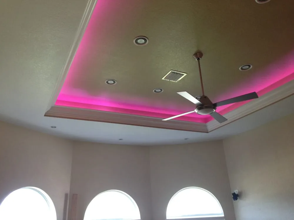 Professional electrician providing electrical repair in , 