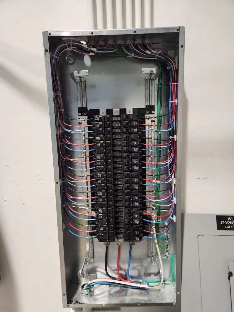 Emergency outlet and switch repair in ,  by Sunrise Electric