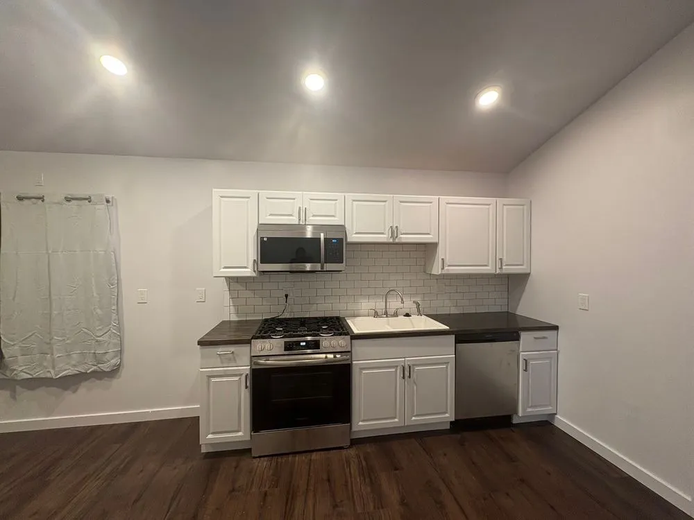 Slide of Sunset Valley Handyman