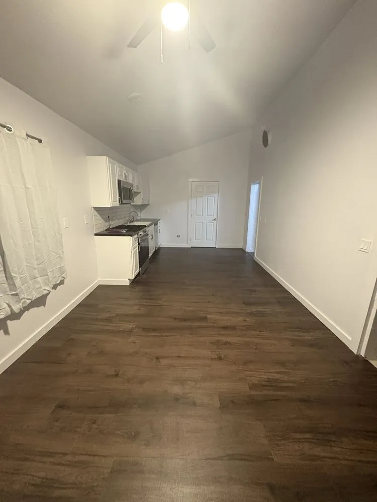 Slide of Sunset Valley Handyman