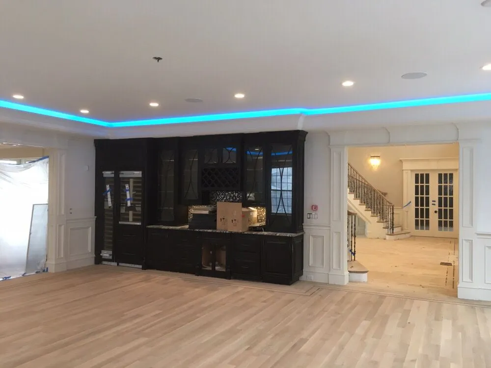 Slide of Super Electric