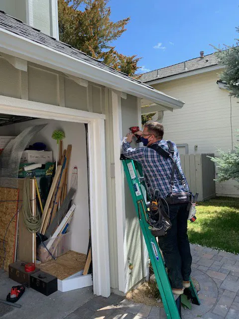 Slide of Super Electric