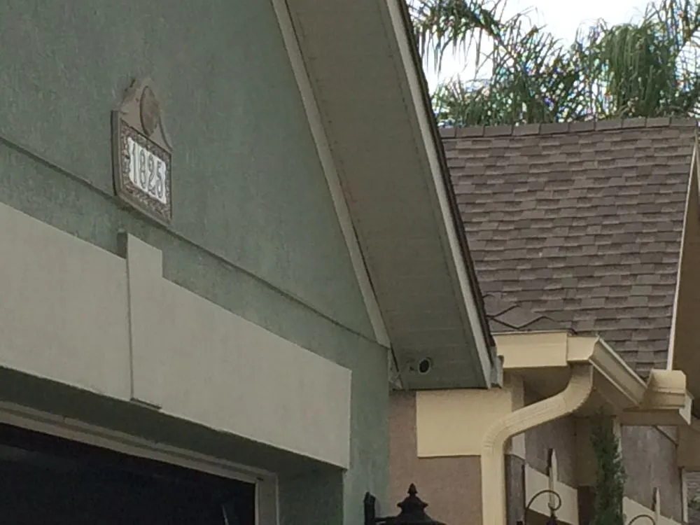 Emergency electrician providing lighting installation in ,