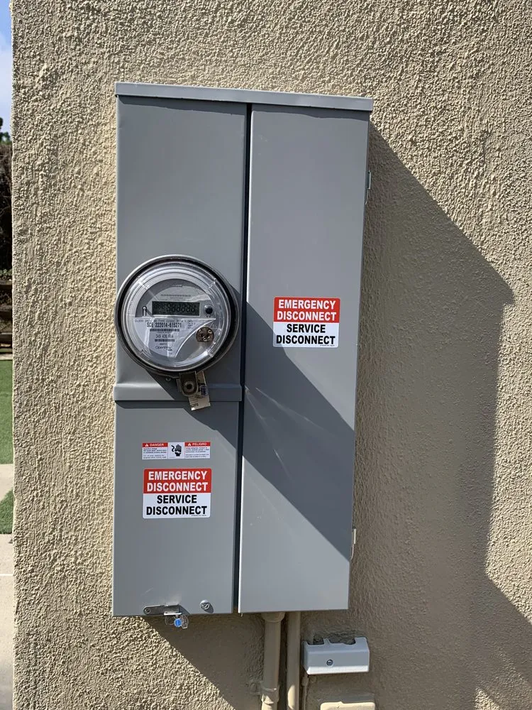 Licensed electrical service for homes in outlet and switch repair,  by 