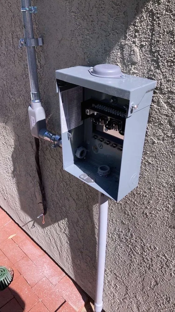 Slide of Superior Electric & A/C Service