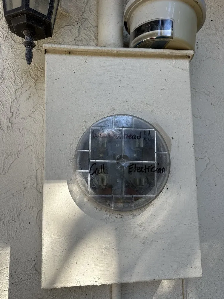 Reliable electrician providing outlet and switch repair in Myakka City, FL - Superior Electrical Service and Contractor