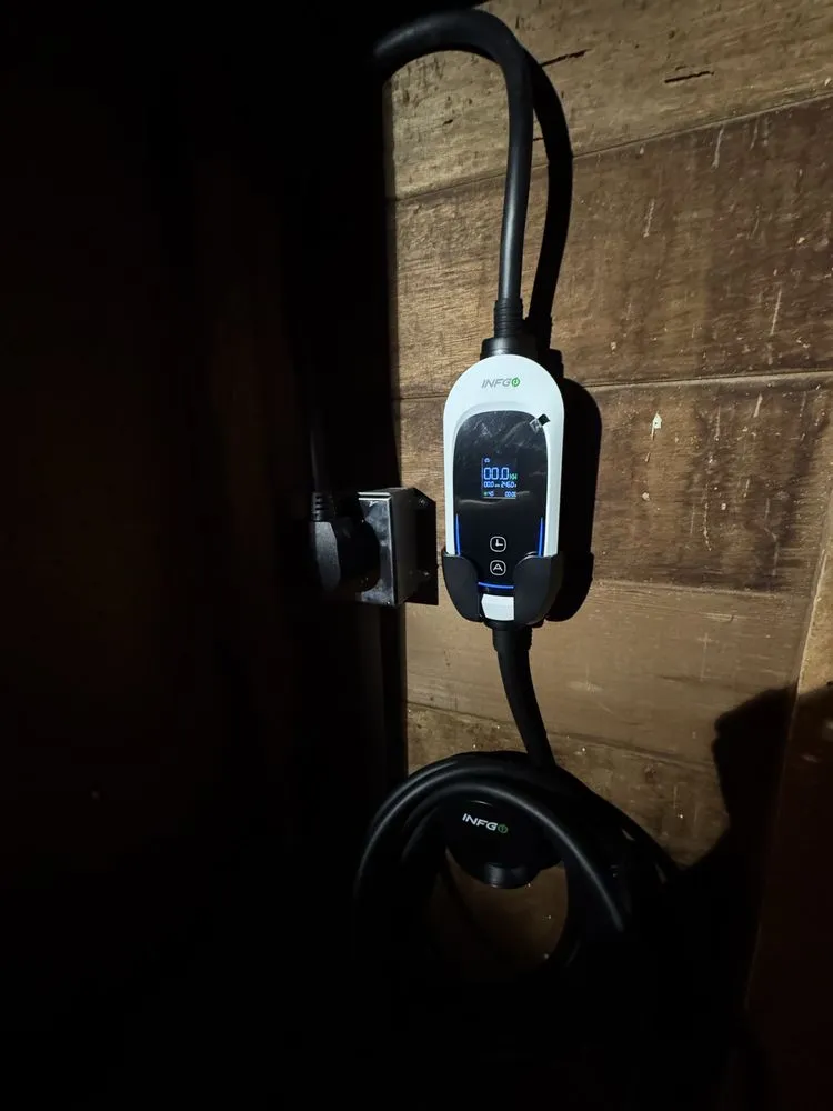 Slide of Superior Electrical Solutions