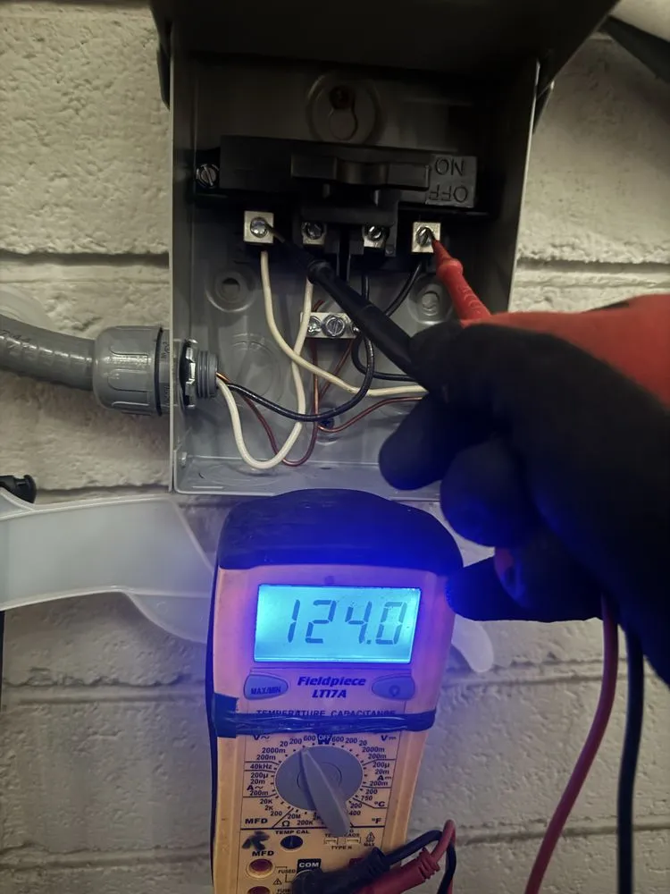 Slide of Superior Electrical Solutions