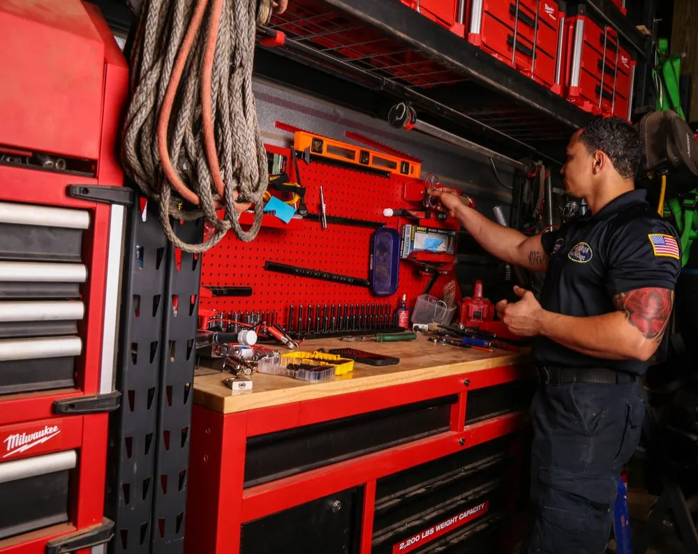 Slide of Superior Electricians