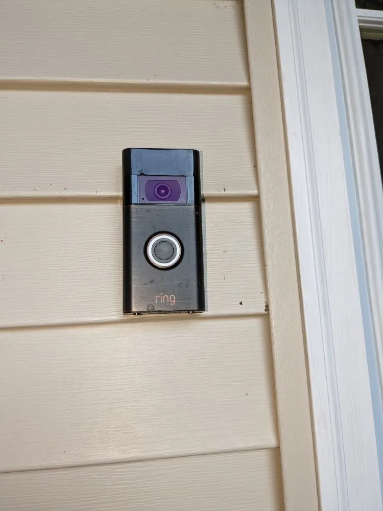 Reliable electrician providing wiring installation in , 