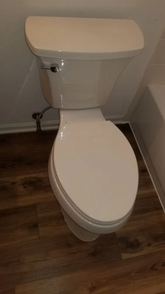 Professional electrician providing emergency electrical service in , 