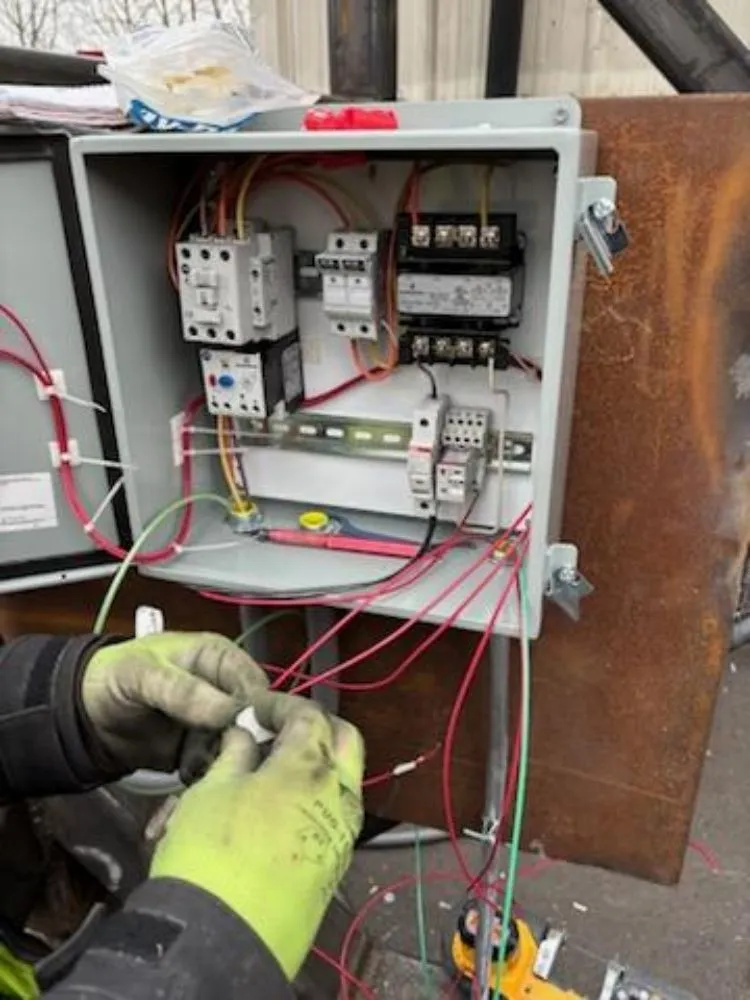 Certified electrician providing wiring installation in , 