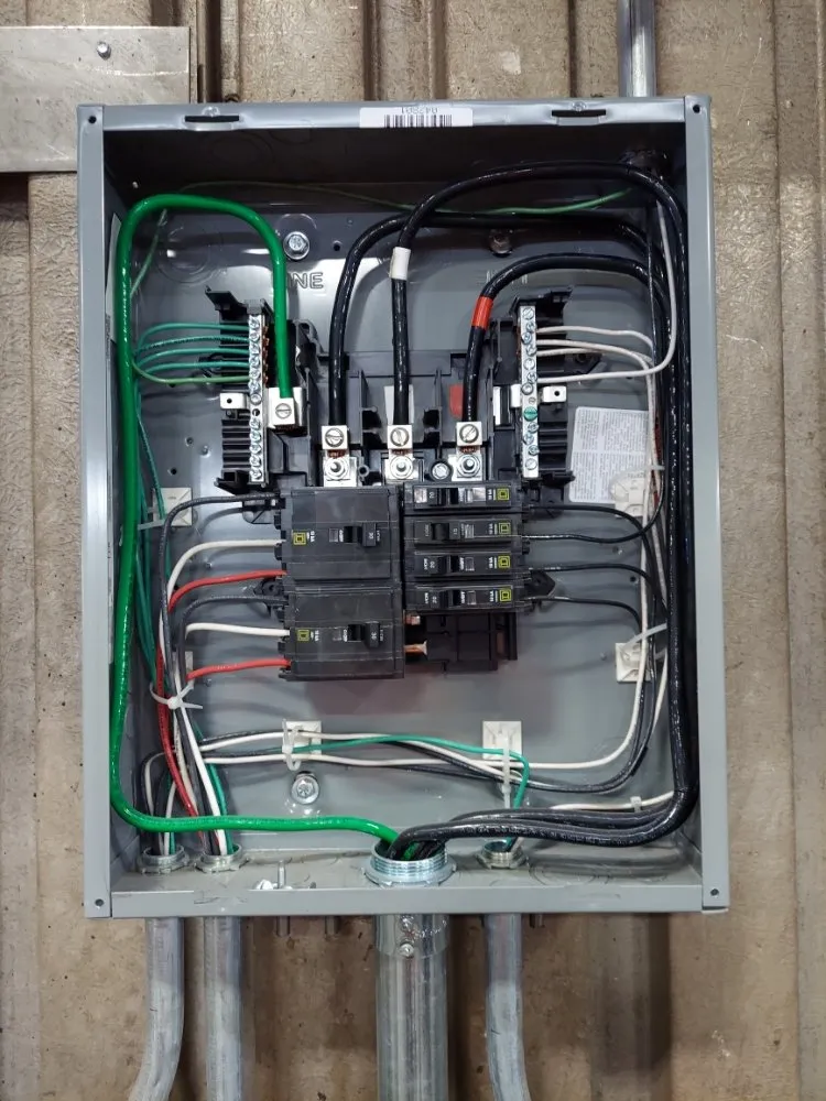 Licensed lighting installation experts serving Oakland, IL - Superior Service & Repair