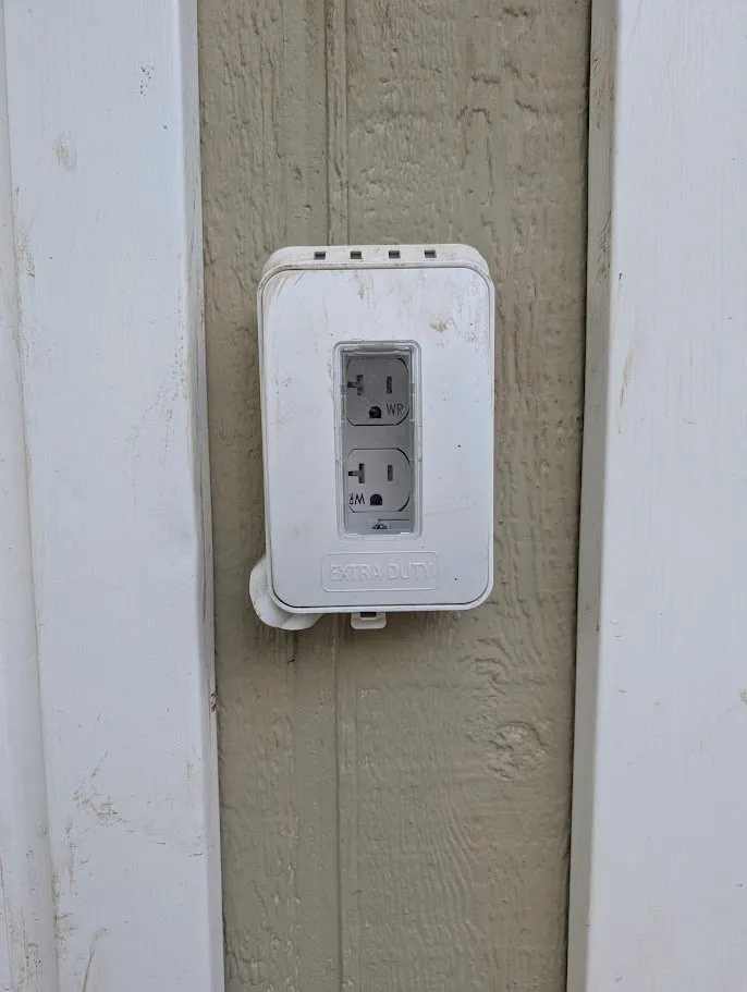 Slide of Supersun Electrical Services