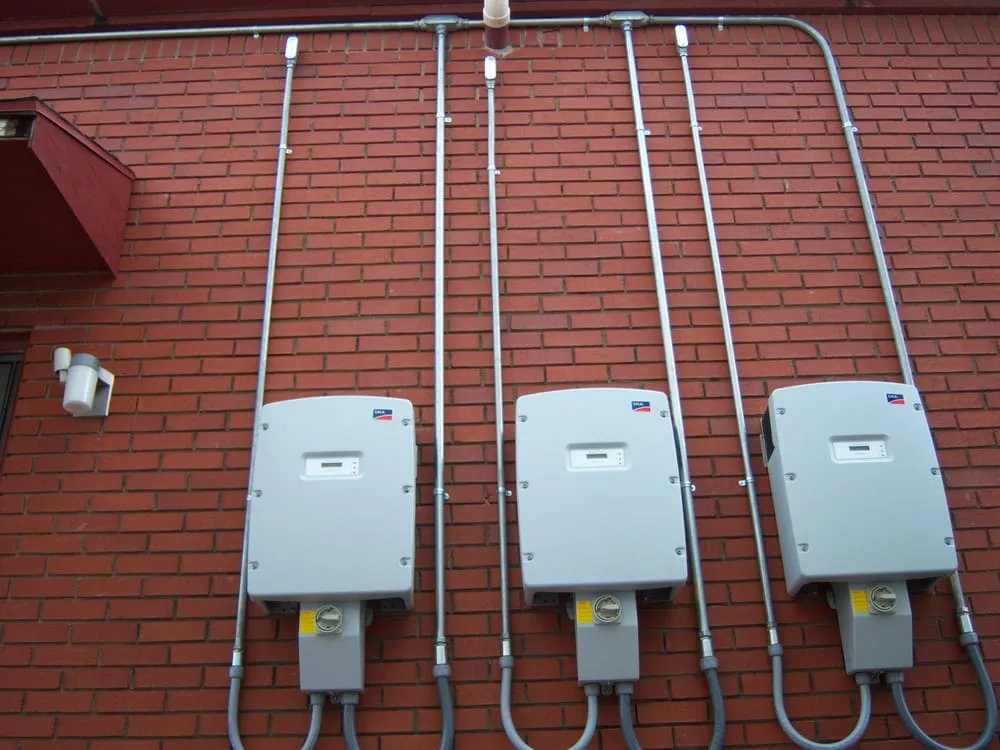 Slide of Supreme Electric & Solar