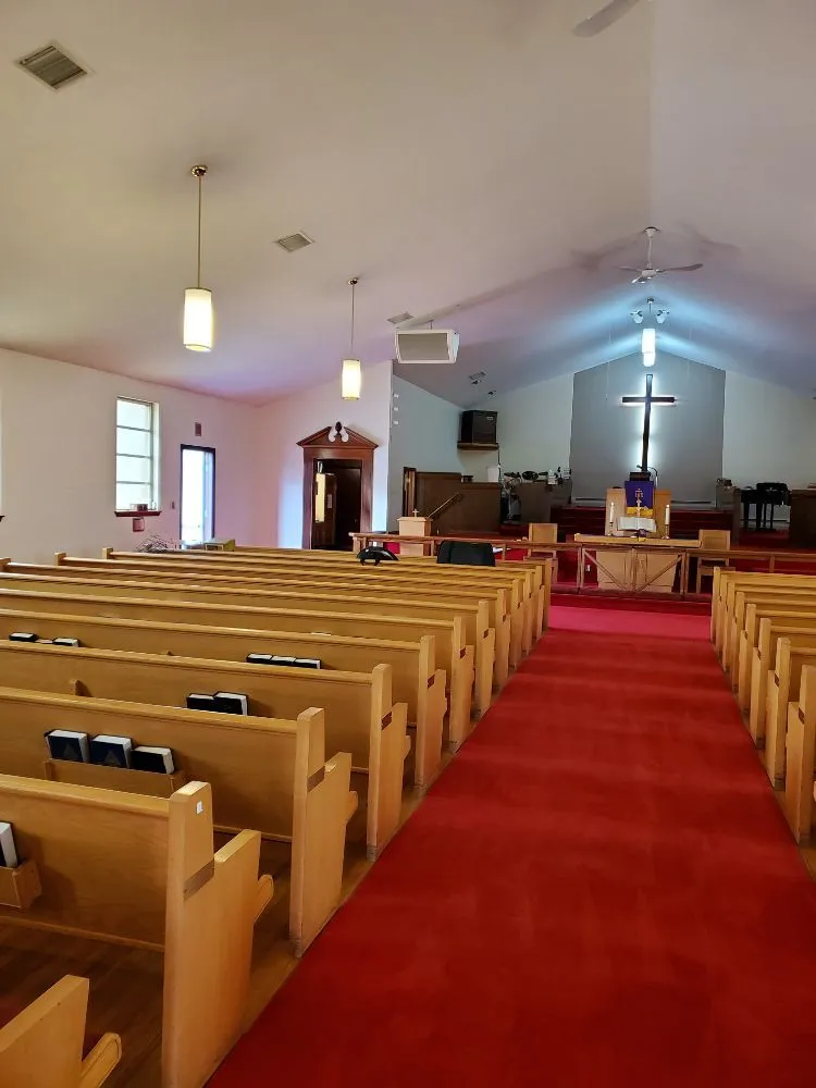 Reliable electrical service for homes in lighting installation, by