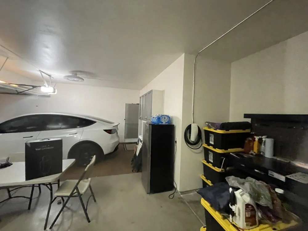 Slide of Supreme Electrical Construction