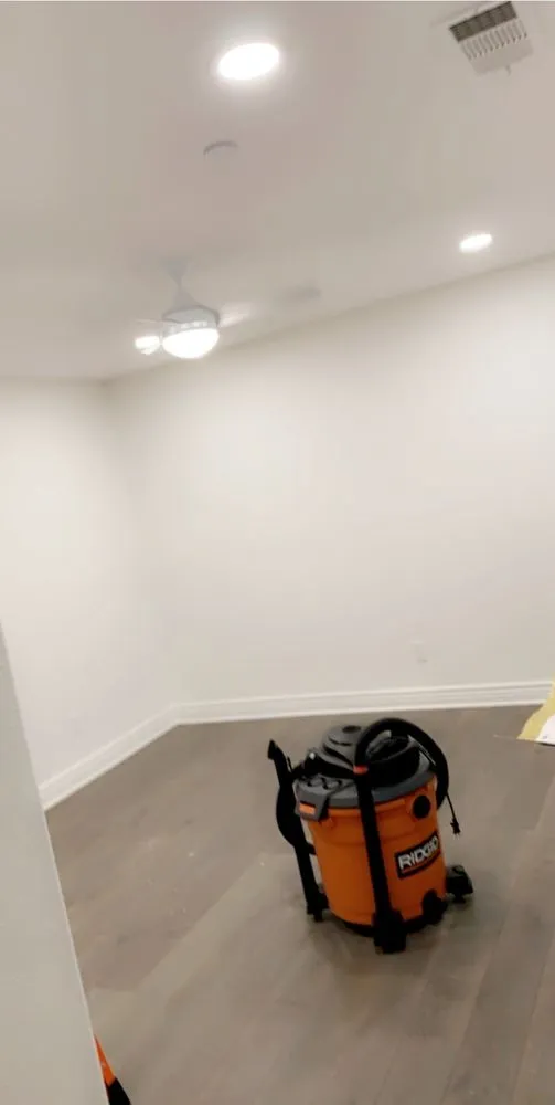 Slide of Supreme Electrical Construction