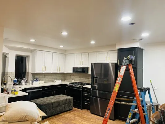 Supreme Electrical Construction Logo