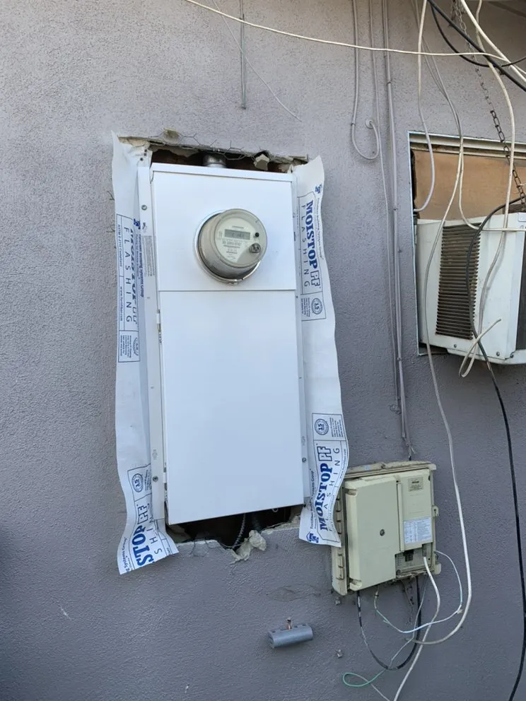 Slide of Supreme Electrical Services