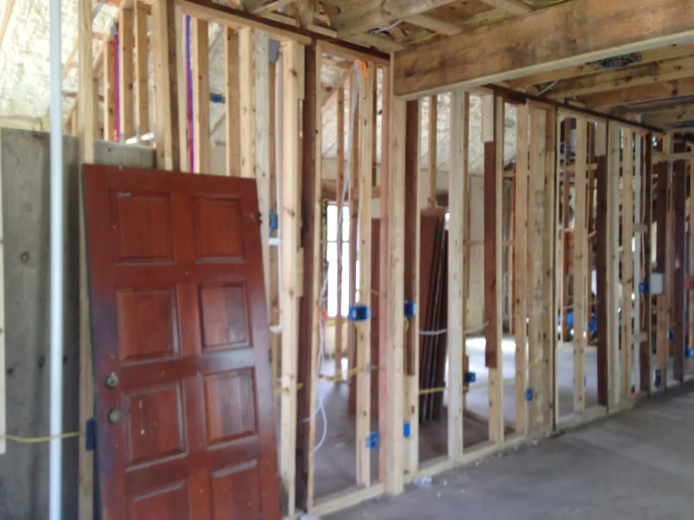 Slide of Susuras Electric