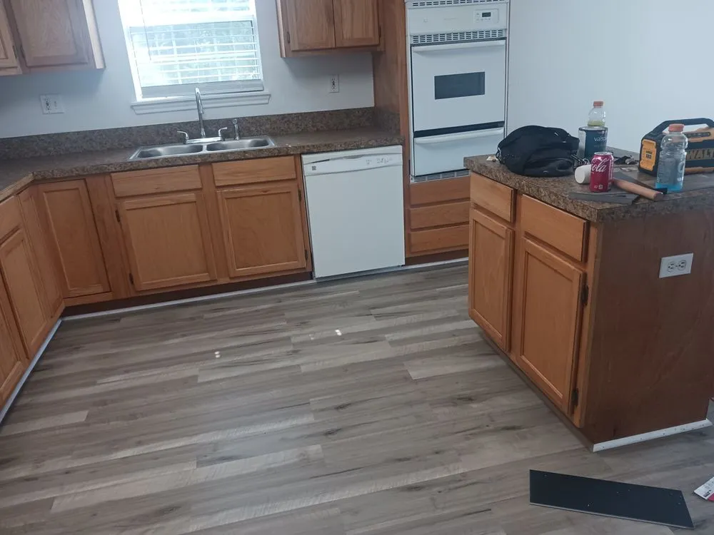 Reliable electrician providing electrical repair in ,