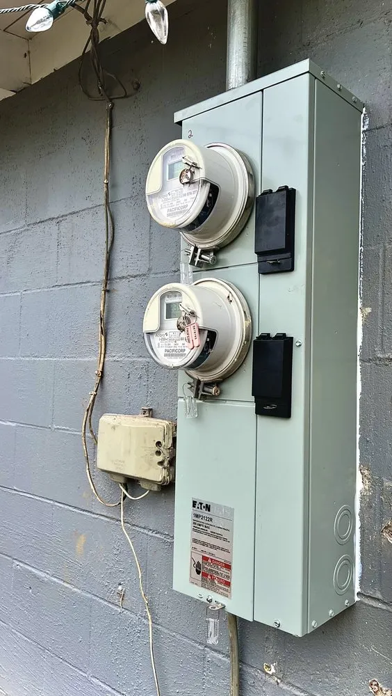 Licensed emergency electrical service experts serving Cresent City, CA - Swede Co Electric